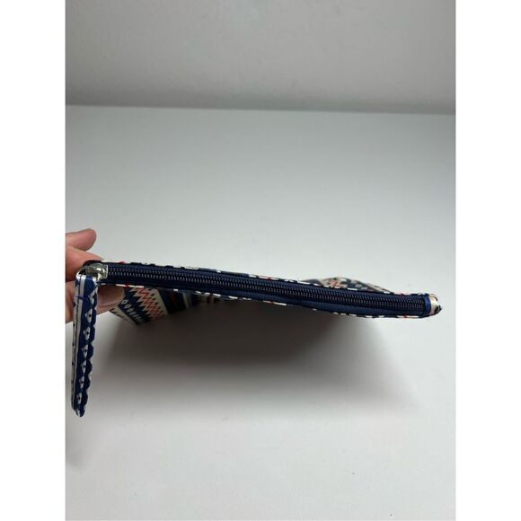 Print Pouch/Makeup Bag 6" X 9" - Picture 4 of 6